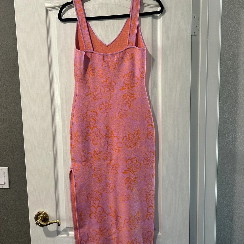 l*space Pink Knit Midi Dress with Orange Floral Jacquard - Picture 2 of 3